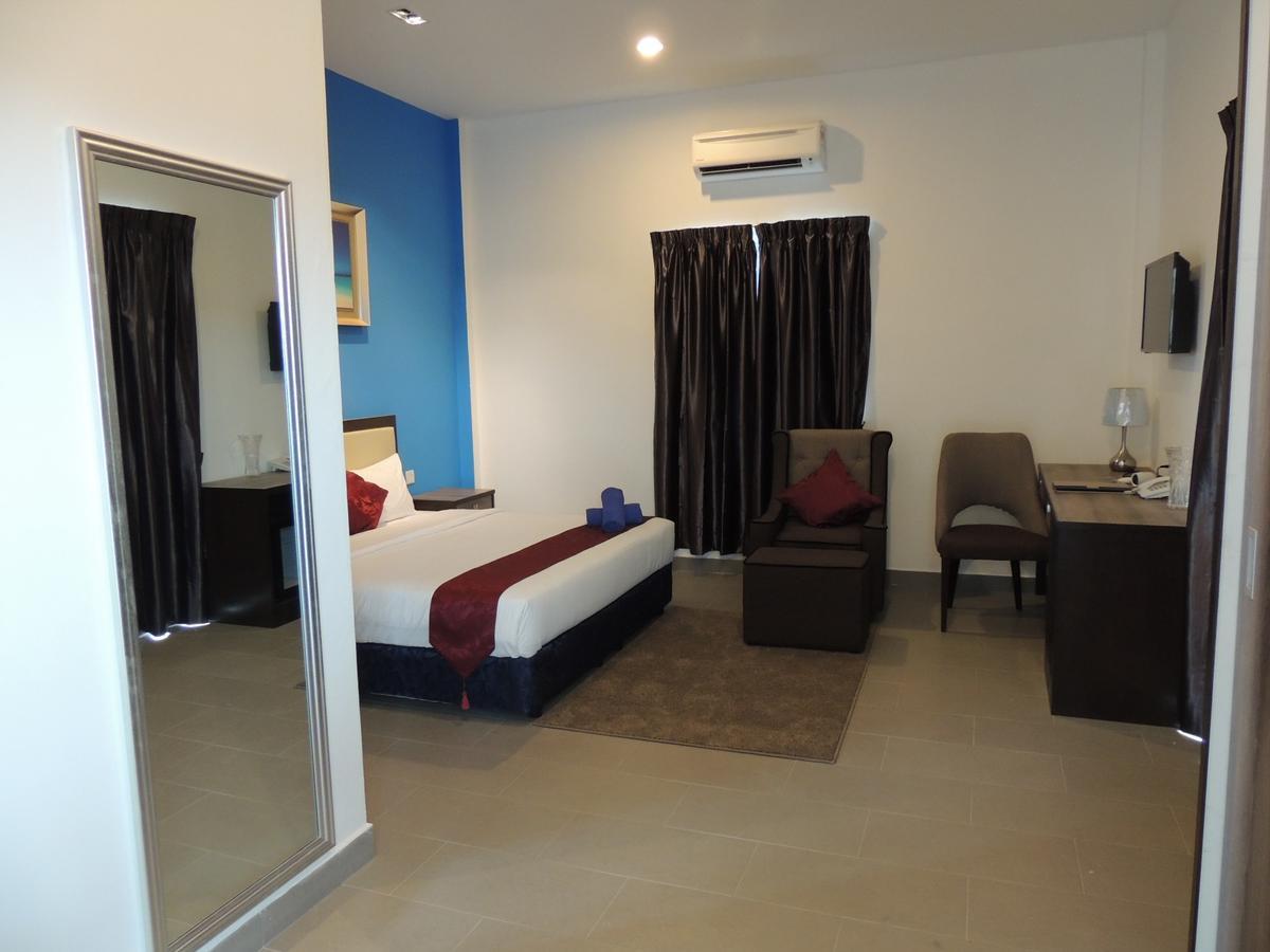 Royal Agate Beach Resort Pantai Cenang  Exteriör bild