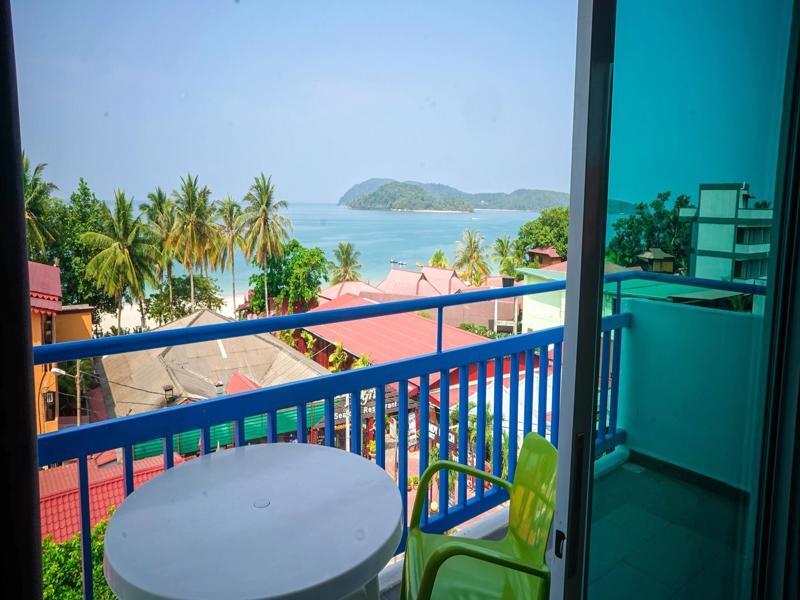 Royal Agate Beach Resort Pantai Cenang  Exteriör bild