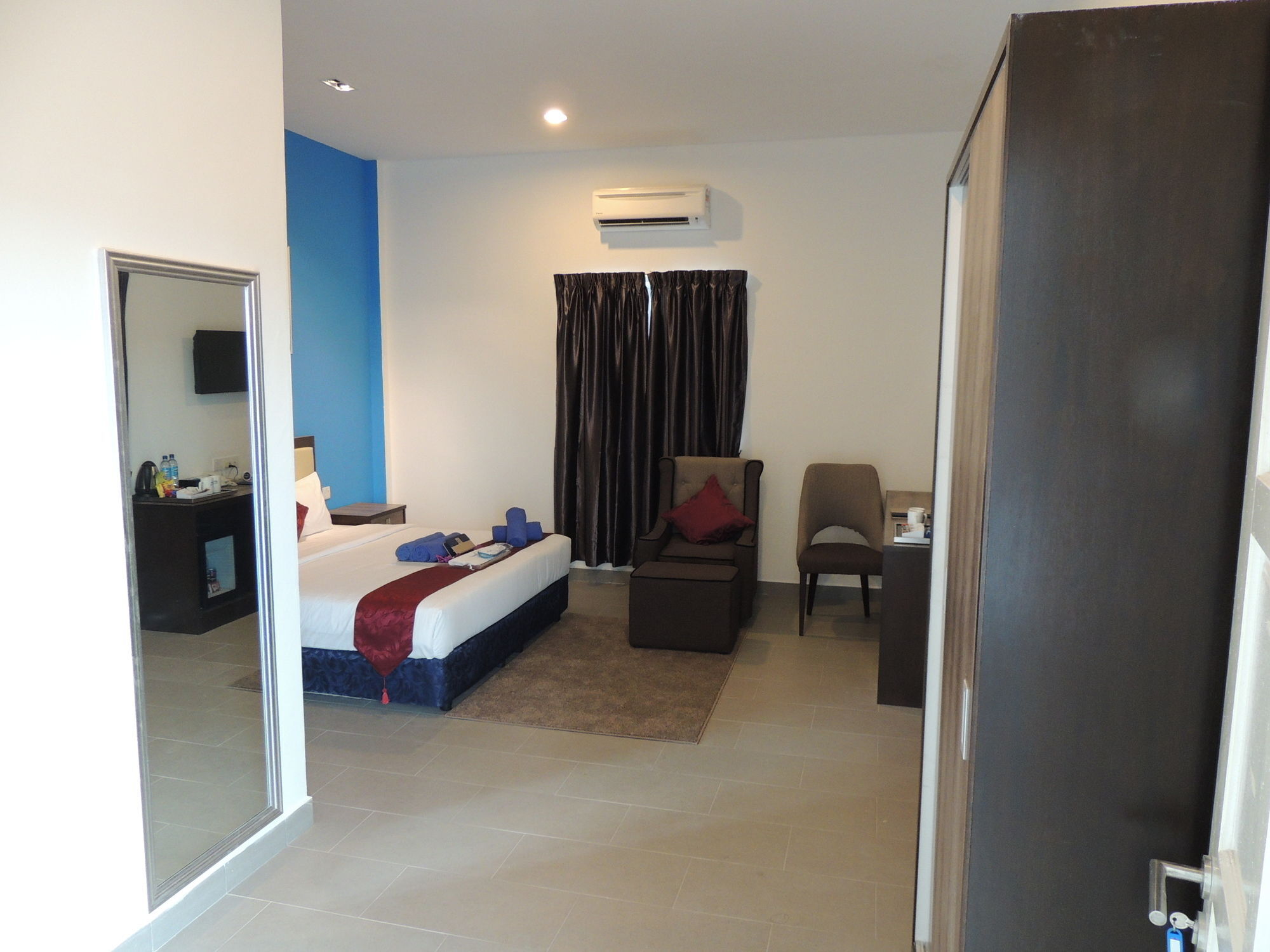 Royal Agate Beach Resort Pantai Cenang  Exteriör bild