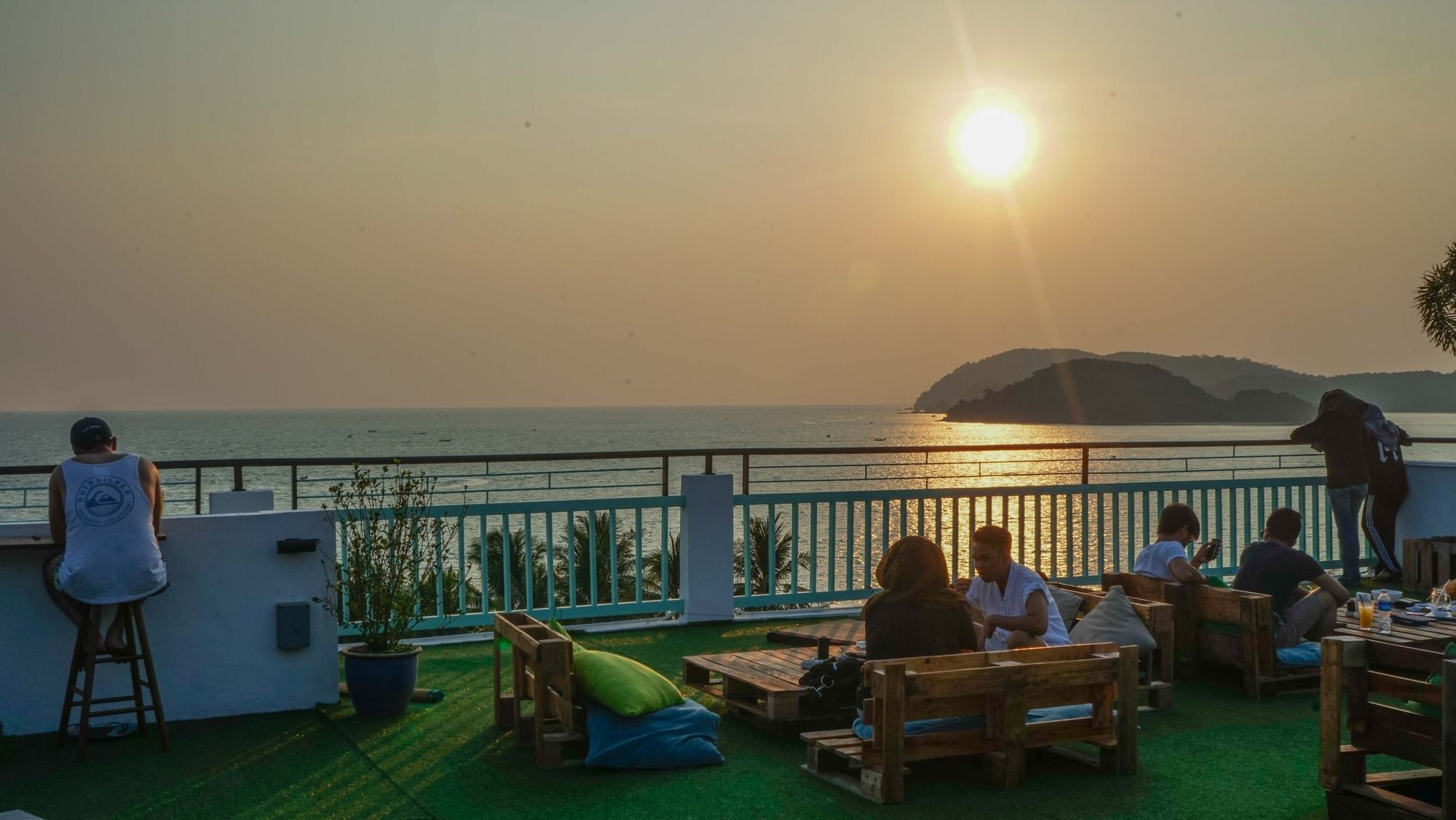 Royal Agate Beach Resort Pantai Cenang  Exteriör bild